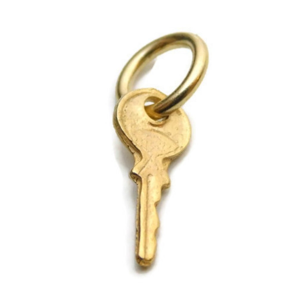 Key 14k Yellow Gold solid Charm pendant - Picture 1 of 4